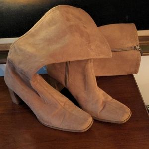 Vintage Tan Suede Candies Boots